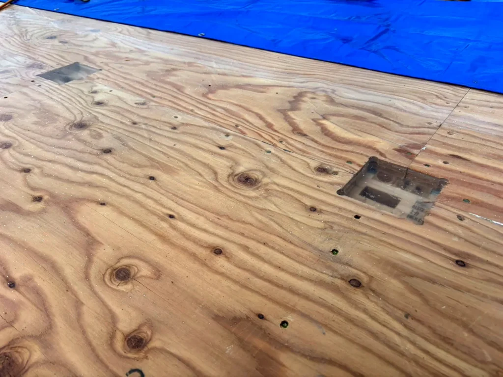 新築工事　床の加工（木工事）