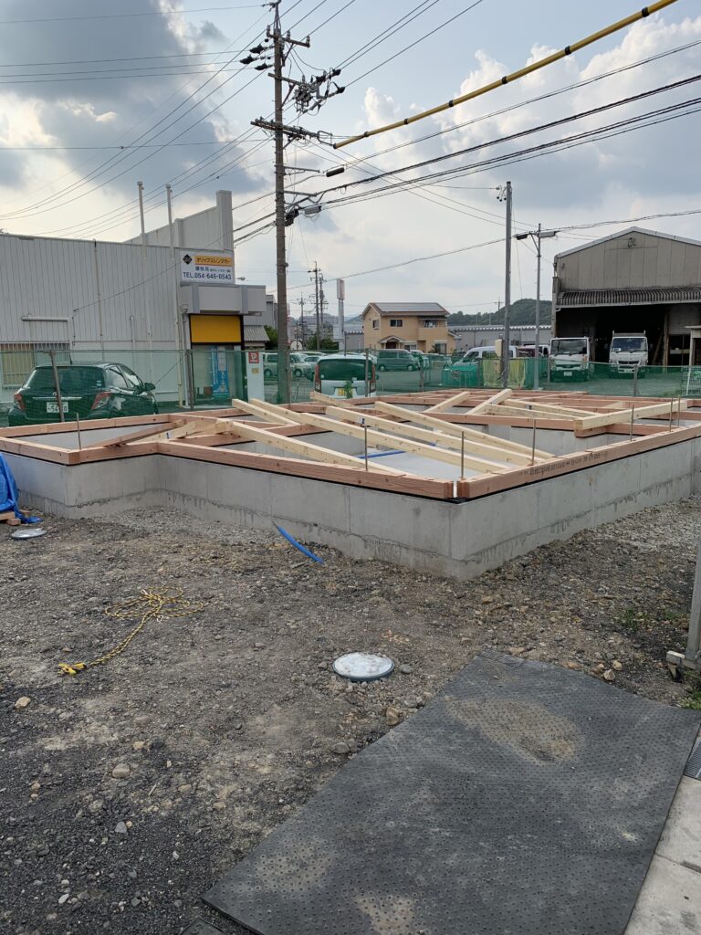 大工の花形「建前」｜住まいの骨組みが立ち上がる一日